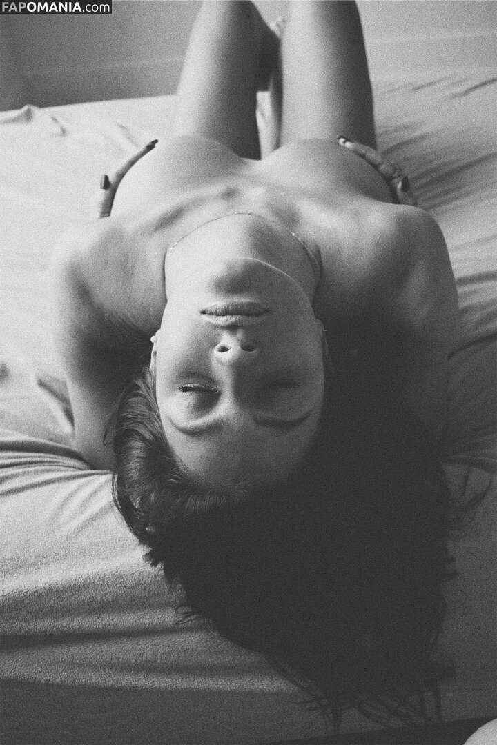 Emily Slater / emilylslater / emilyslaterr / itsemilyslater Nude OnlyFans  Leaked Photo #12