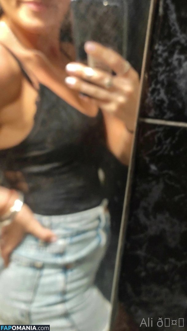 emilyali / emilyali_ Nude OnlyFans  Leaked Photo #1