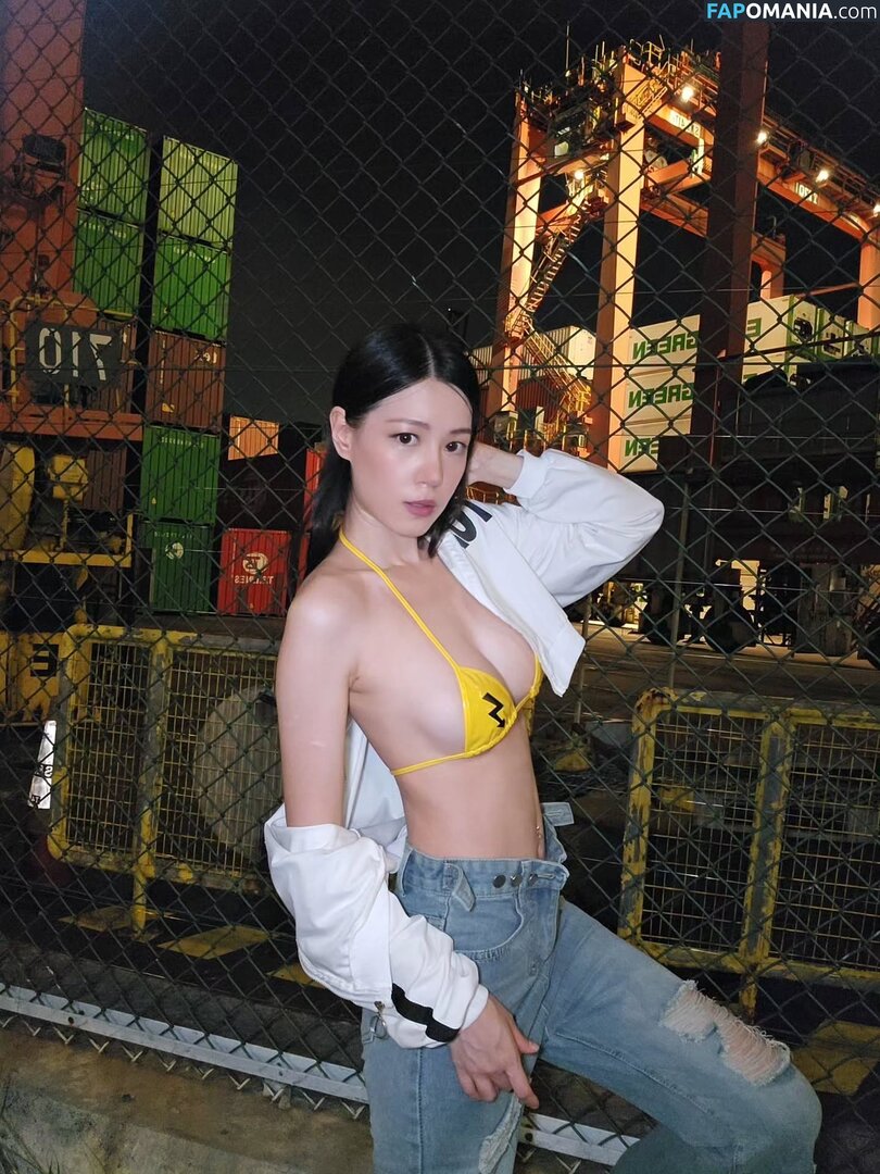 Emilyck Chan / emily_0224 / emilyk8z Nude OnlyFans  Leaked Photo #23