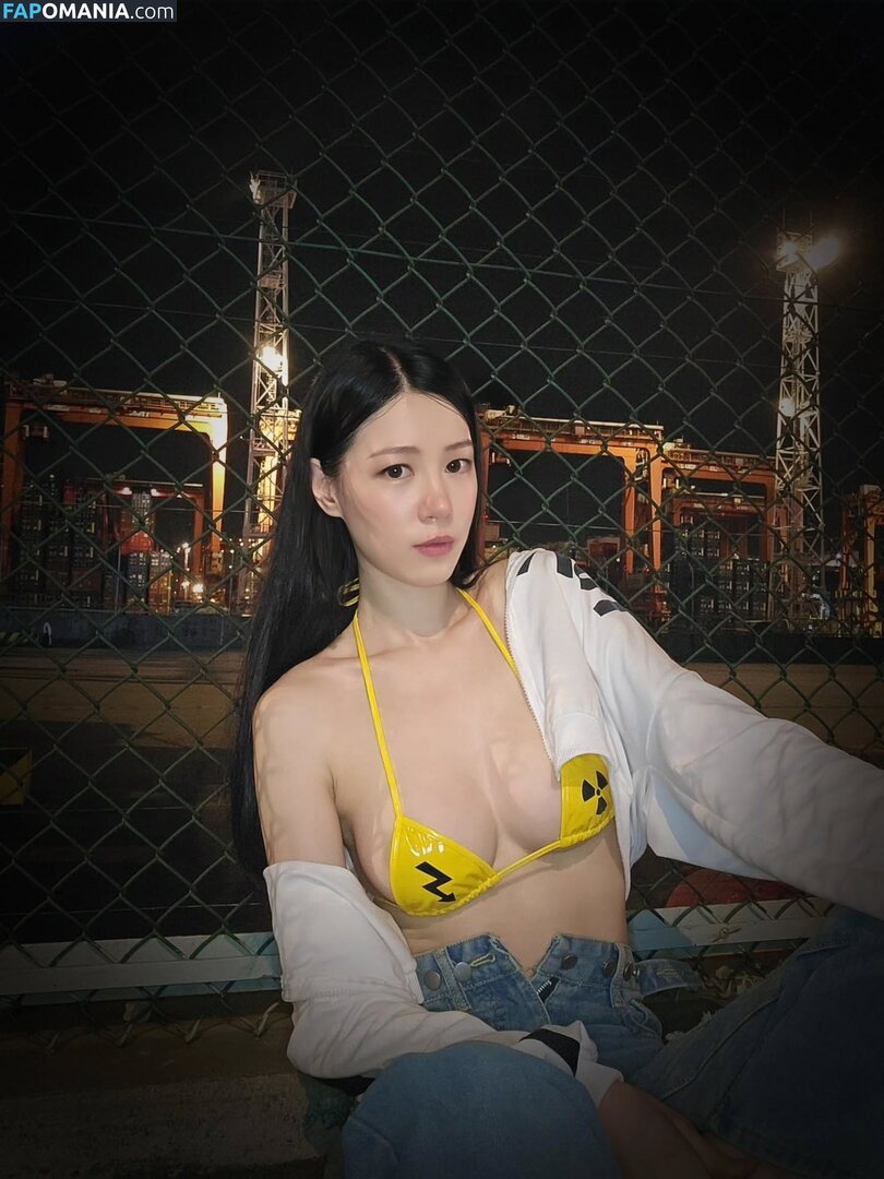Emilyck Chan / emily_0224 / emilyk8z Nude OnlyFans  Leaked Photo #29