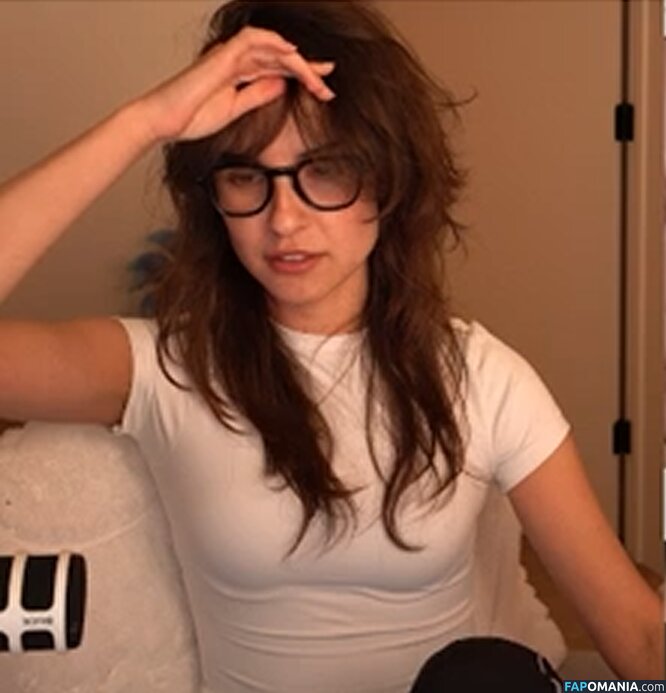 emilydaniellam / emilylynne / meilylol / valkyrae assistant Nude OnlyFans  Leaked Photo #2