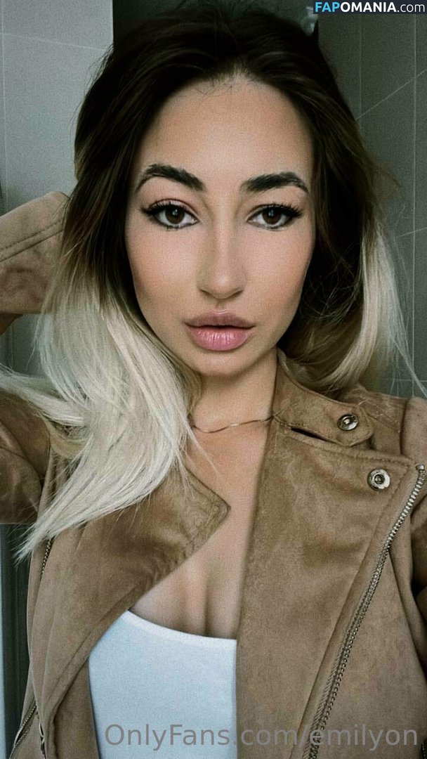 emilyon Nude OnlyFans  Leaked Photo #2