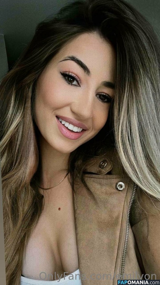 emilyon Nude OnlyFans  Leaked Photo #8