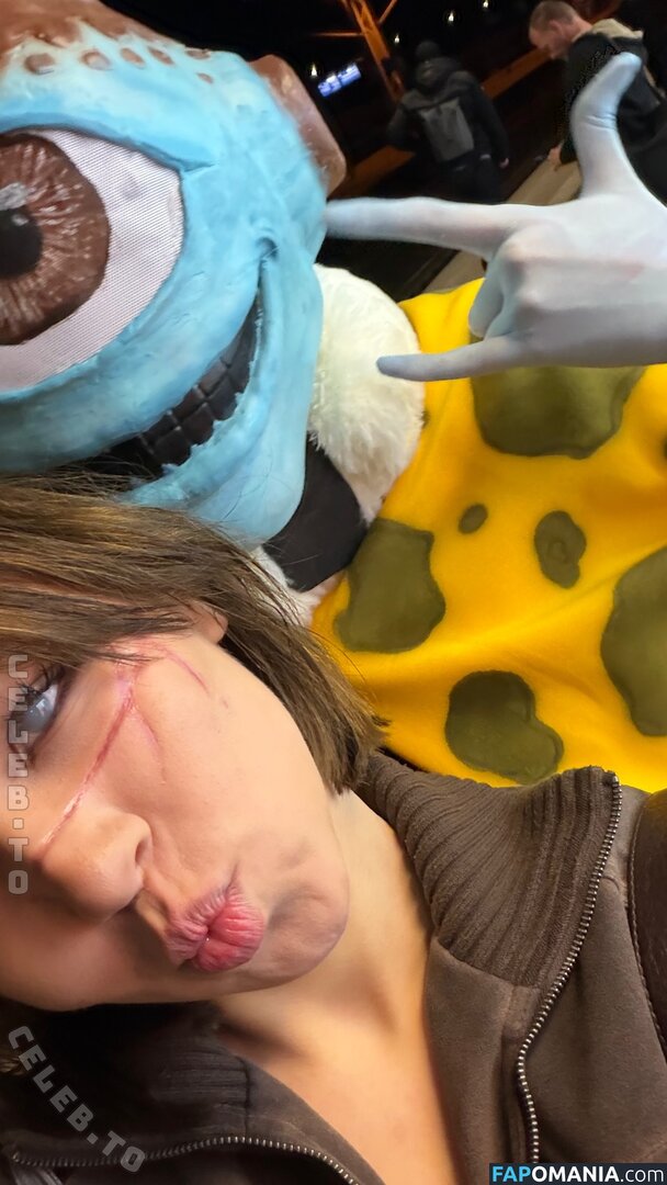 Emilyynl Nude OnlyFans  Leaked Photo #13