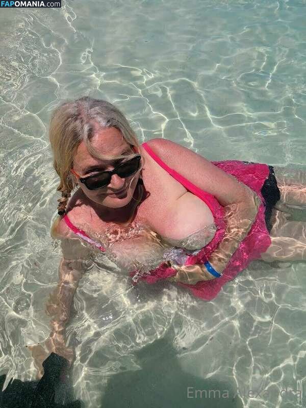 Emma Alexandra / emmaalexandrapage / uniquilyyours Nude OnlyFans  Leaked Photo #16