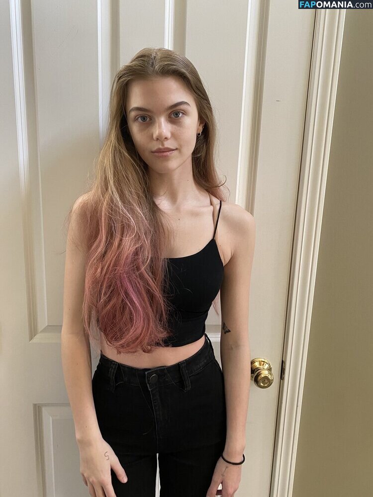 Bradpittsgf / Emma Beardsley / emmabbeardsley Nude OnlyFans  Leaked Photo #18