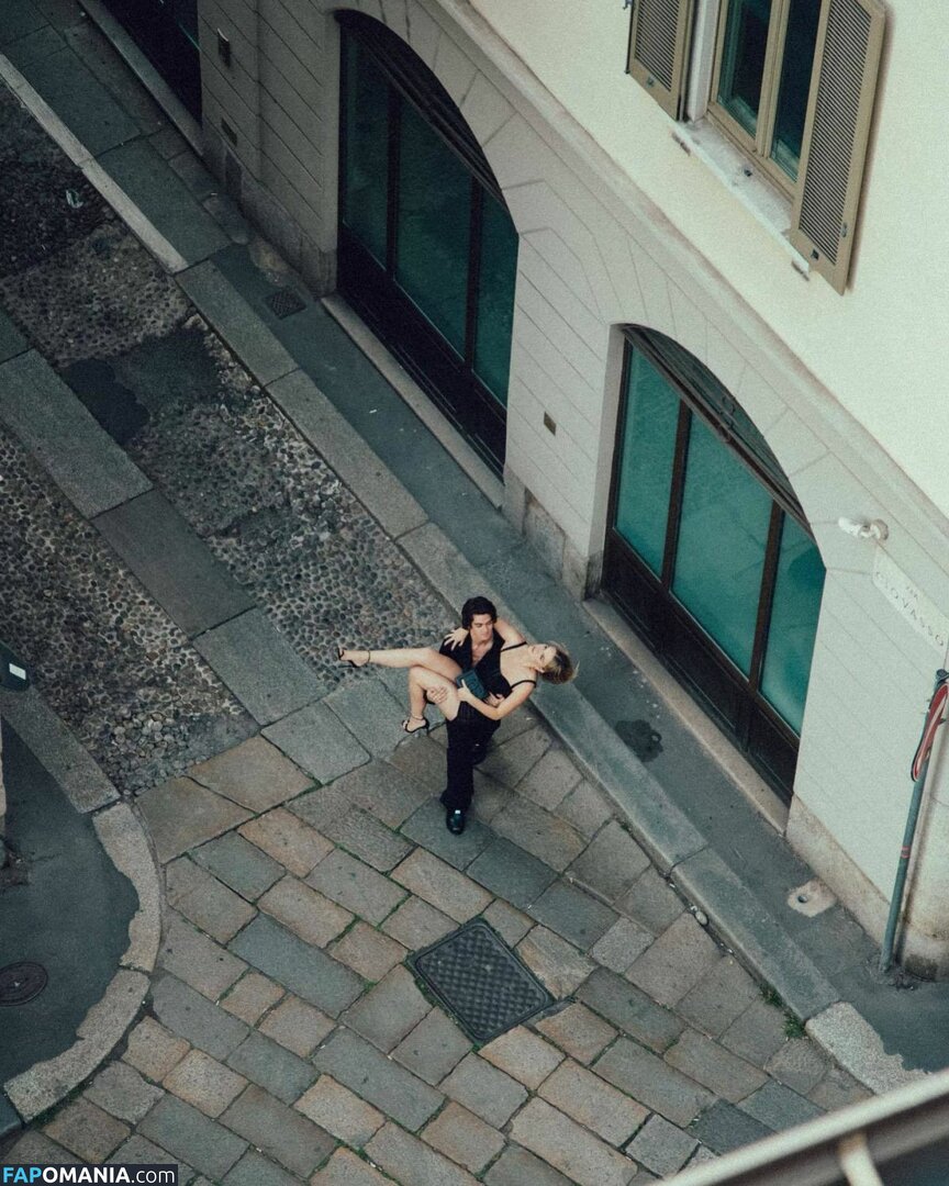 Emma Brooks / emmabrooks / nalabrooks Nude OnlyFans  Leaked Photo #14