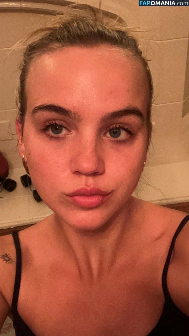 Emma Brooks / emmabrooks / nalabrooks Nude OnlyFans  Leaked Photo #106