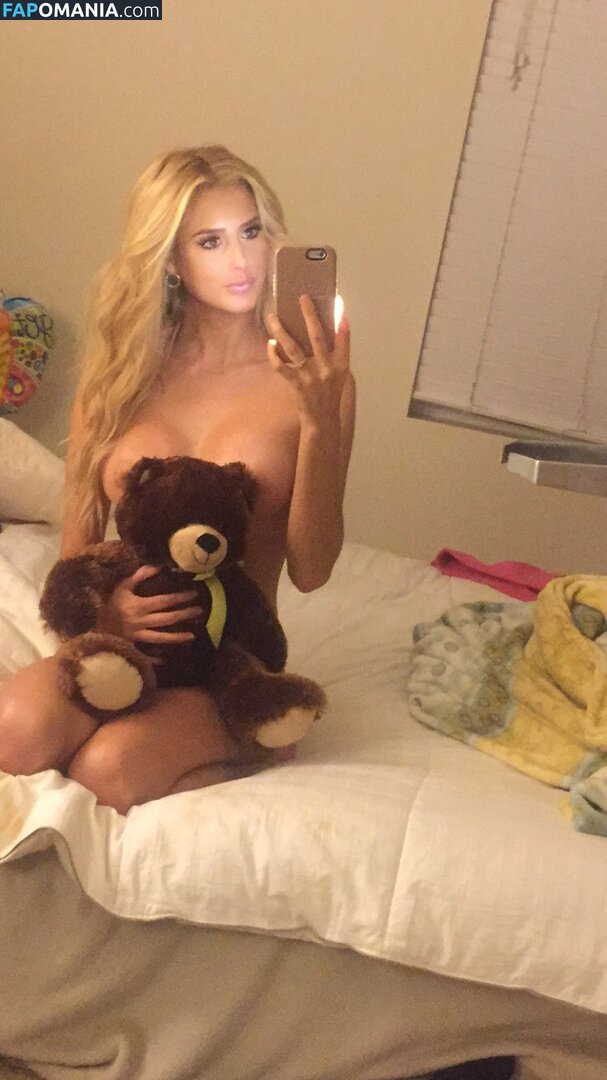 Emma Hernan Nude Leaked Photo #24