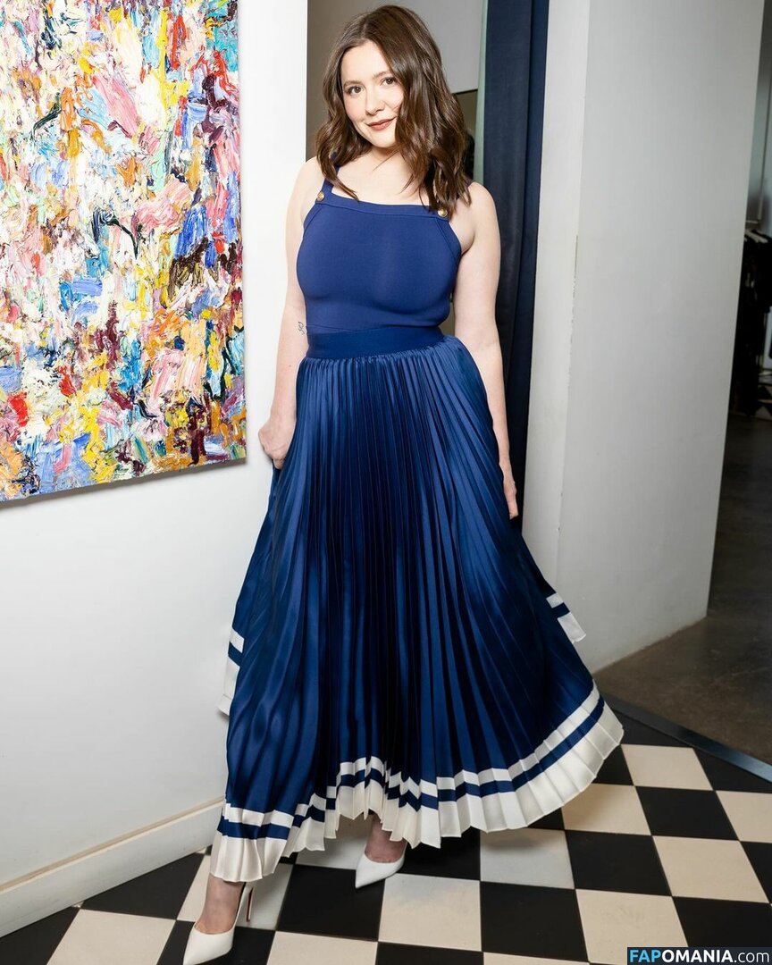 Emma Kenney / EmmaRoseKenney / emmakenney Nude OnlyFans  Leaked Photo #138