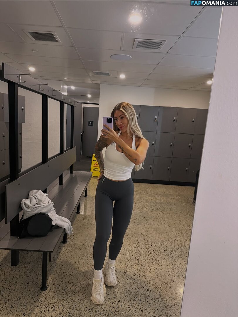 Emma Sundberg / emmasundbergg / https: Nude OnlyFans  Leaked Photo #2