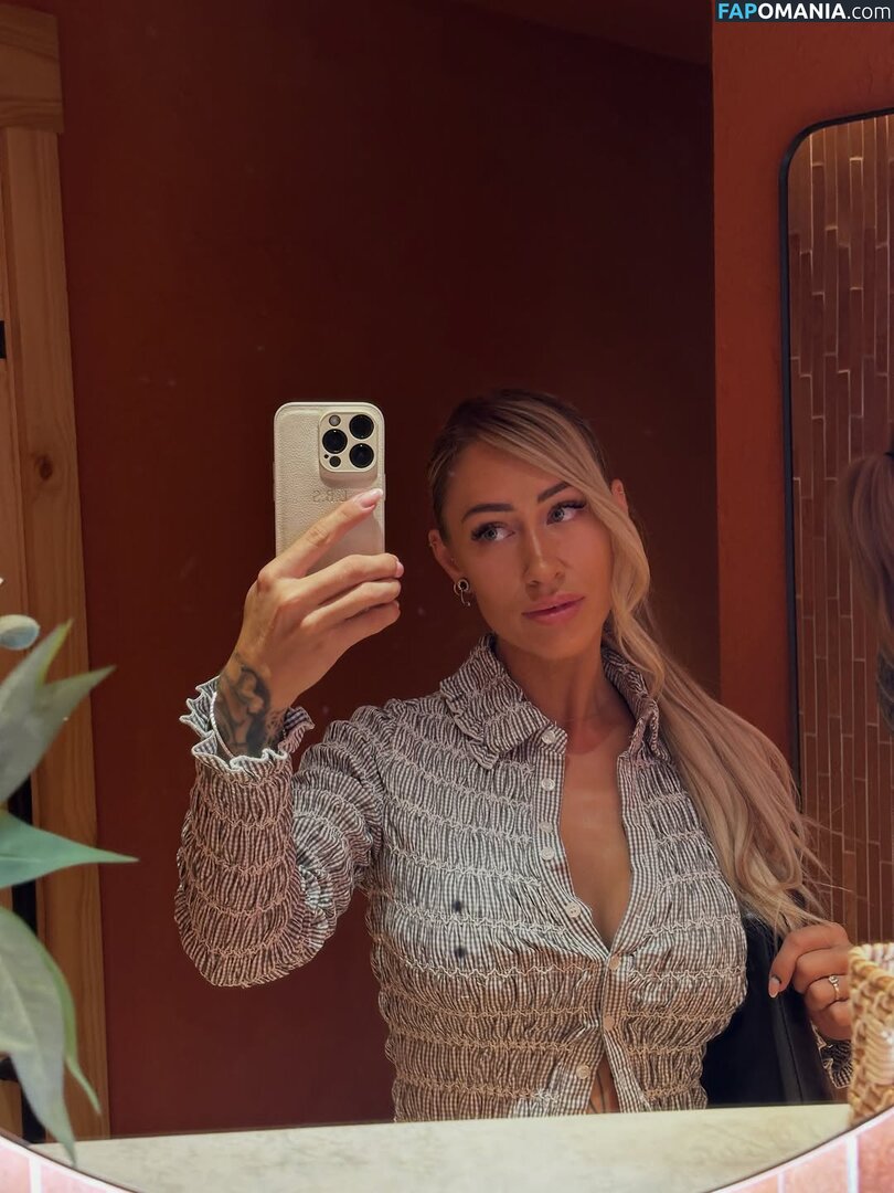 Emma Sundberg / emmasundbergg / https: Nude OnlyFans  Leaked Photo #4