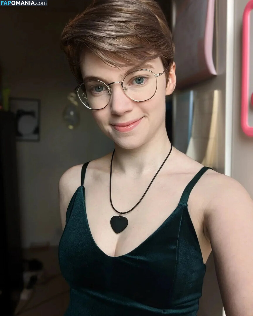 emmathorne Nude OnlyFans  Leaked Photo #1