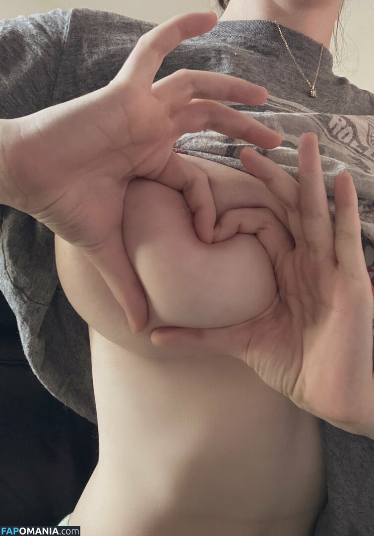 Emmia / eMillieNSFW / emmaskies Nude OnlyFans  Leaked Photo #93