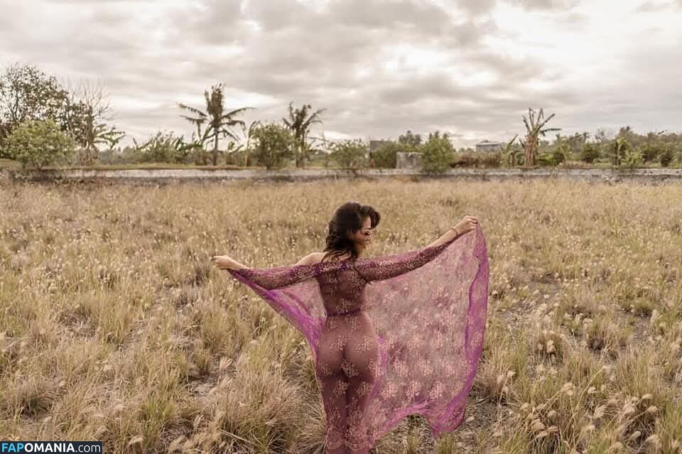 Emmily Gilbert / emmily.gilbert / https: Nude OnlyFans  Leaked Photo #3