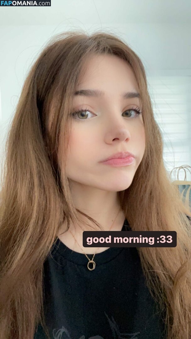 emmybeehz / emmyuh / emmyurr Nude OnlyFans  Leaked Photo #4