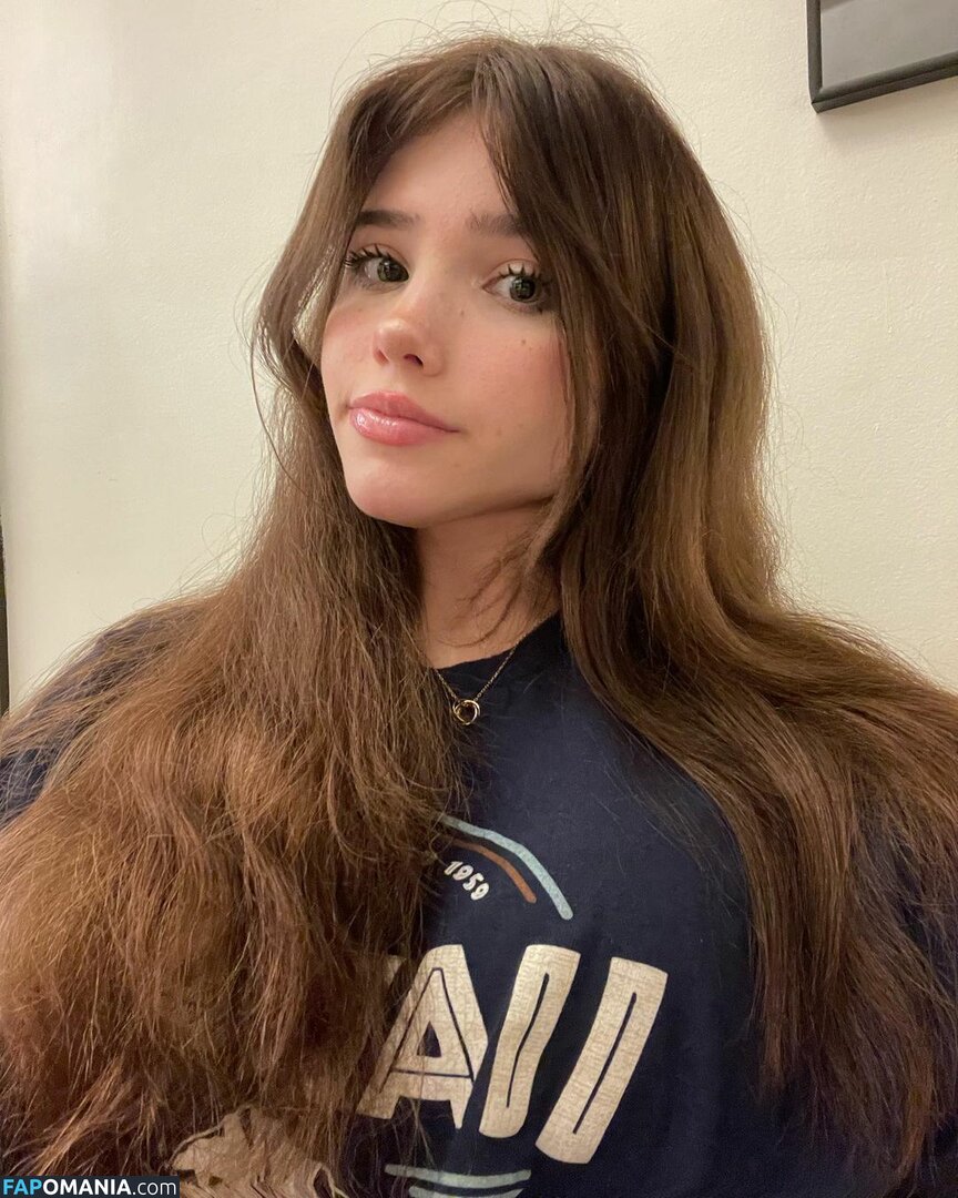 emmybeehz / emmyuh / emmyurr Nude OnlyFans  Leaked Photo #6