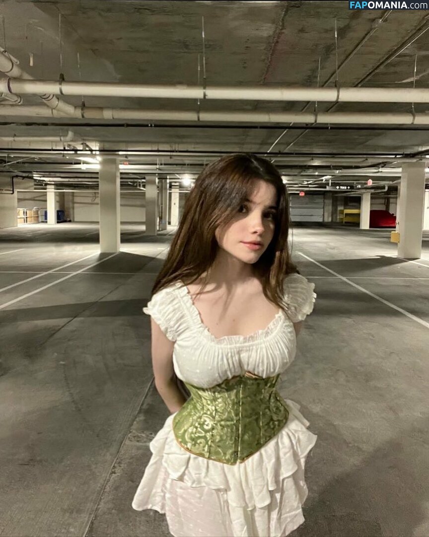 emmybeehz / emmyuh / emmyurr Nude OnlyFans  Leaked Photo #16