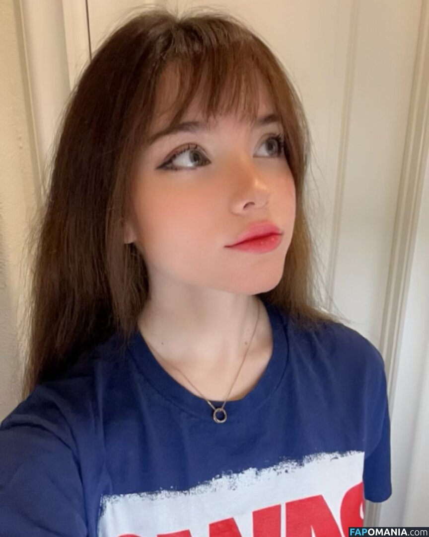 emmybeehz / emmyuh / emmyurr Nude OnlyFans  Leaked Photo #128