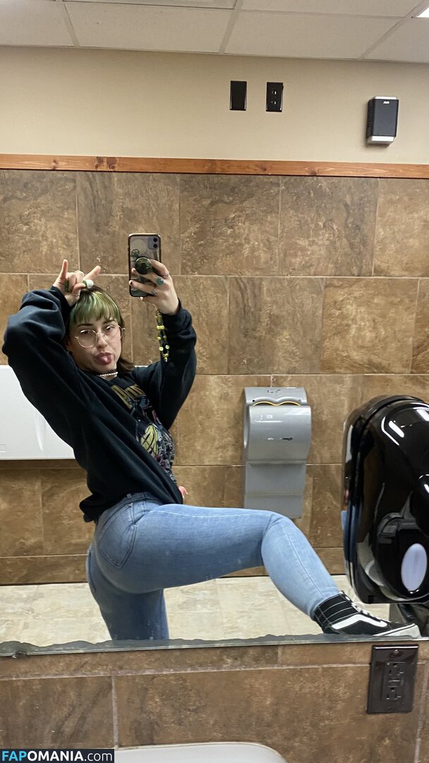 emocranberries / emocranberry Nude OnlyFans  Leaked Photo #3