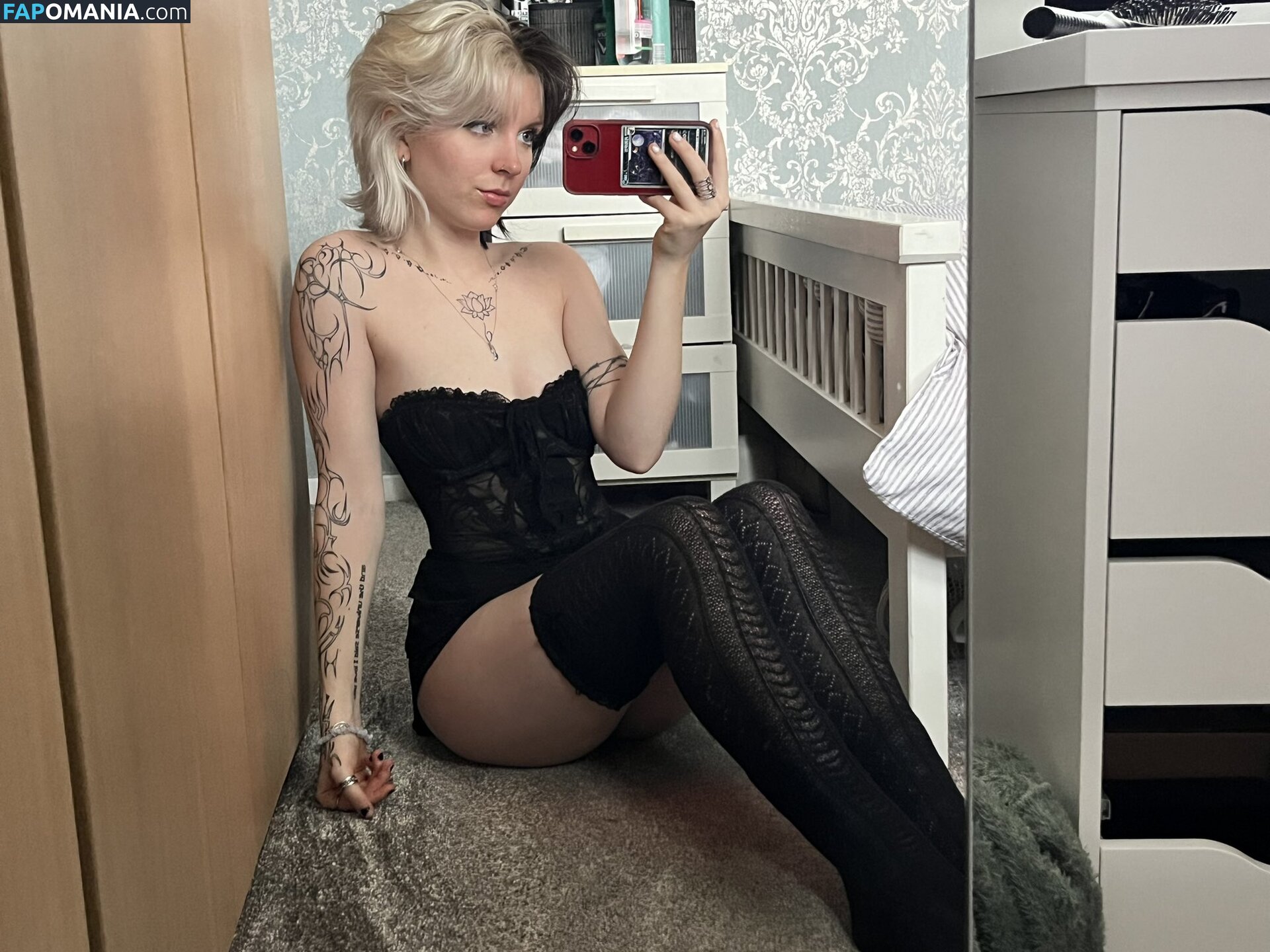 Emzeeni / cw / https: Nude OnlyFans  Leaked Photo #6