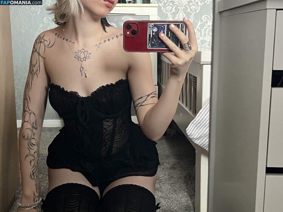 Emzeeni / cw / https: Nude OnlyFans  Leaked Photo #7
