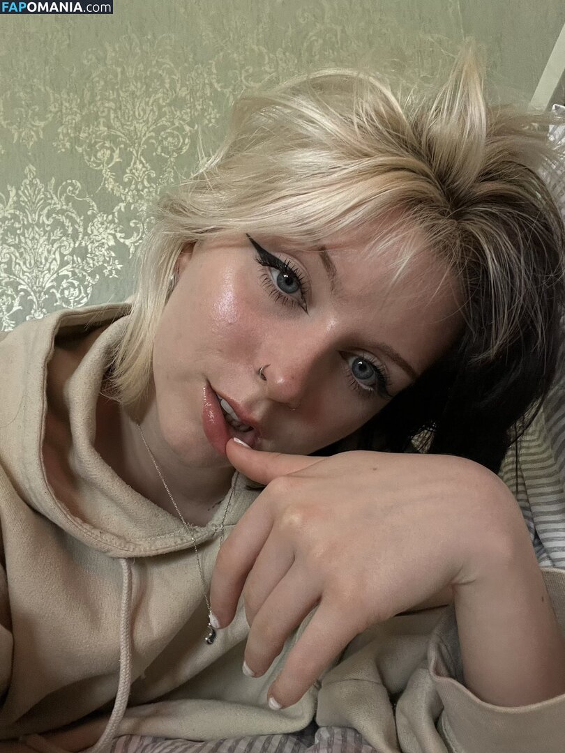 Emzeeni / cw / https: Nude OnlyFans  Leaked Photo #14