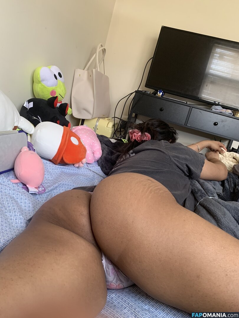 Eromahou / https: Nude OnlyFans  Leaked Photo #5
