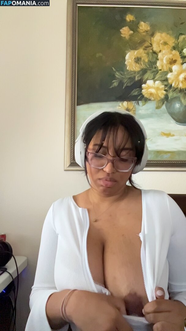 Eromahou / https: Nude OnlyFans  Leaked Photo #8