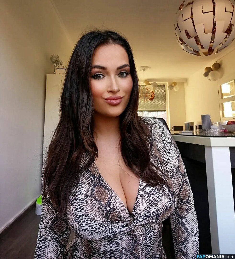 Esmeralda / Esmireal / esmeralda111 Nude OnlyFans  Leaked Photo #7