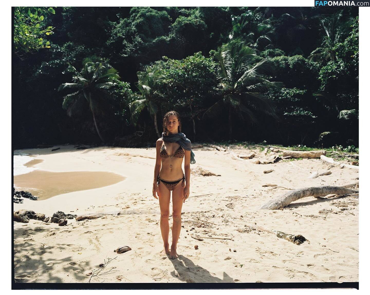 _estela_tessaro / estela / estelagomez / thirdeyewitchh Nude OnlyFans  Leaked Photo #33