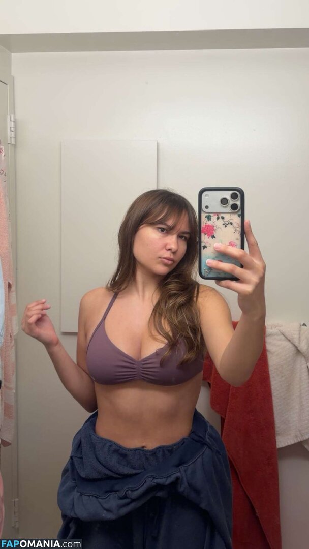 Ester Dobrik / esterrdobrik Nude OnlyFans  Leaked Photo #19