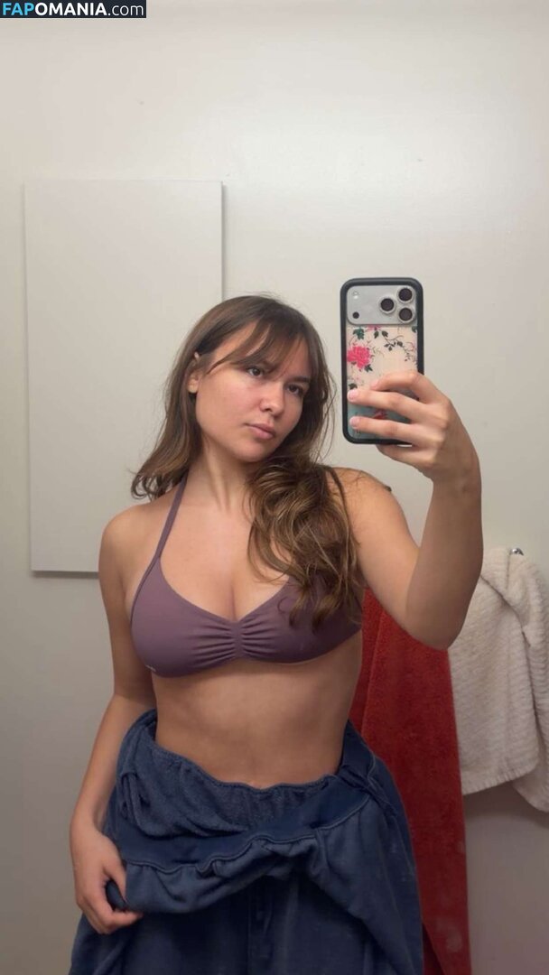 Ester Dobrik / esterrdobrik Nude OnlyFans  Leaked Photo #20