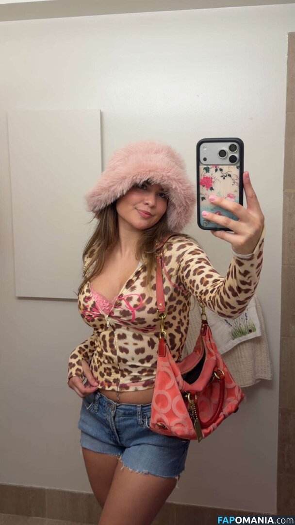 Ester Dobrik / esterrdobrik Nude OnlyFans  Leaked Photo #57
