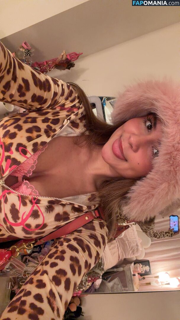 Ester Dobrik / esterrdobrik Nude OnlyFans  Leaked Photo #58