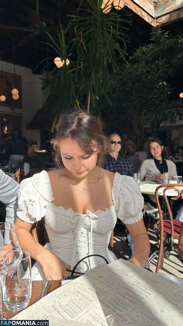 Ester Dobrik / esterrdobrik Nude OnlyFans  Leaked Photo #101