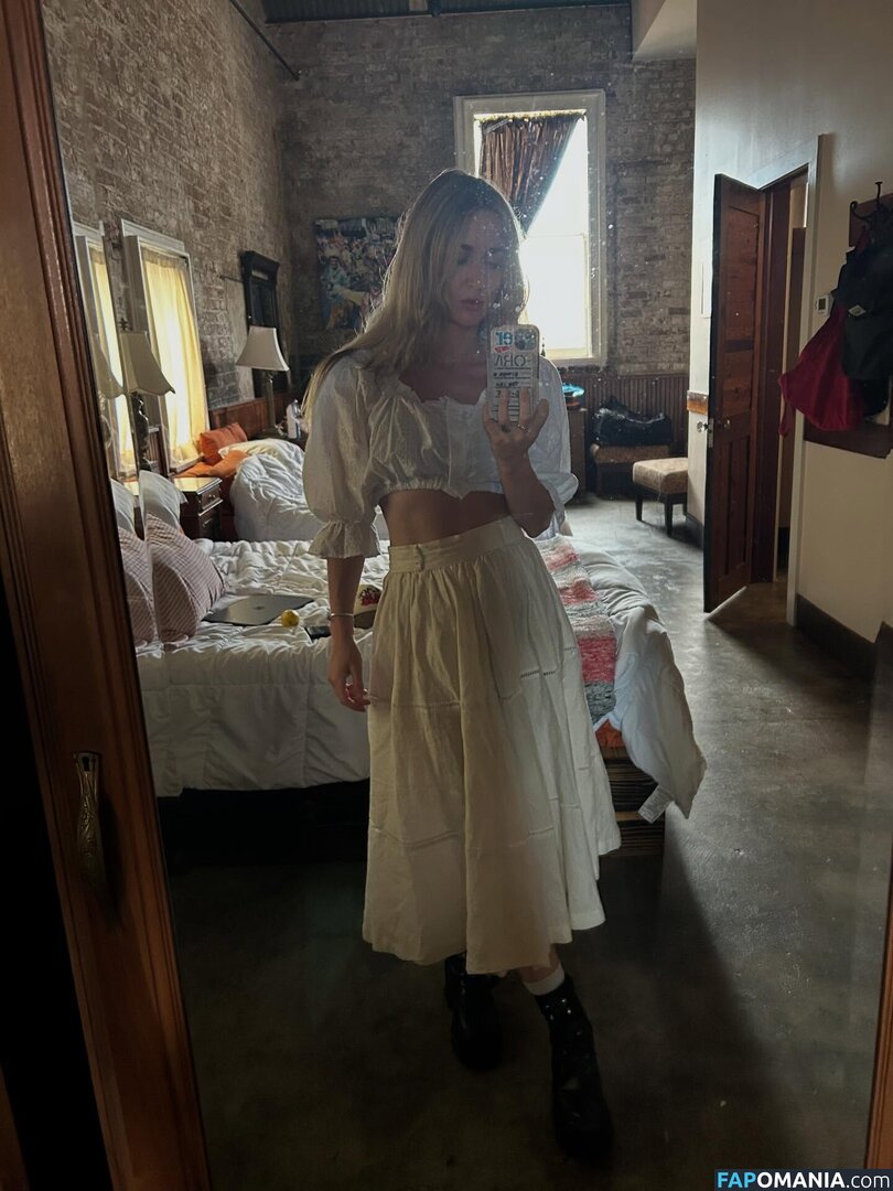 Esther Rose / estherrose001 / https: / therealestherrose Nude OnlyFans  Leaked Photo #4