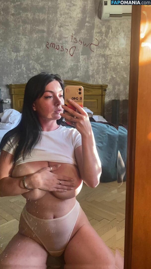 Eva Bogut / evamarmella / https: Nude OnlyFans  Leaked Photo #4