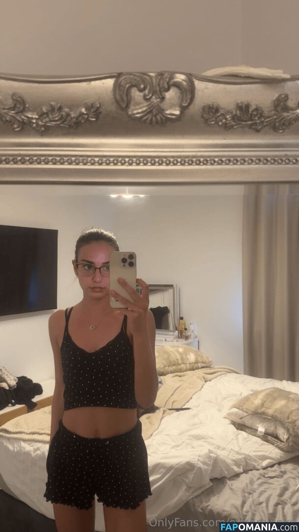 Eva_braunxo / evabrownxo Nude OnlyFans  Leaked Photo #1