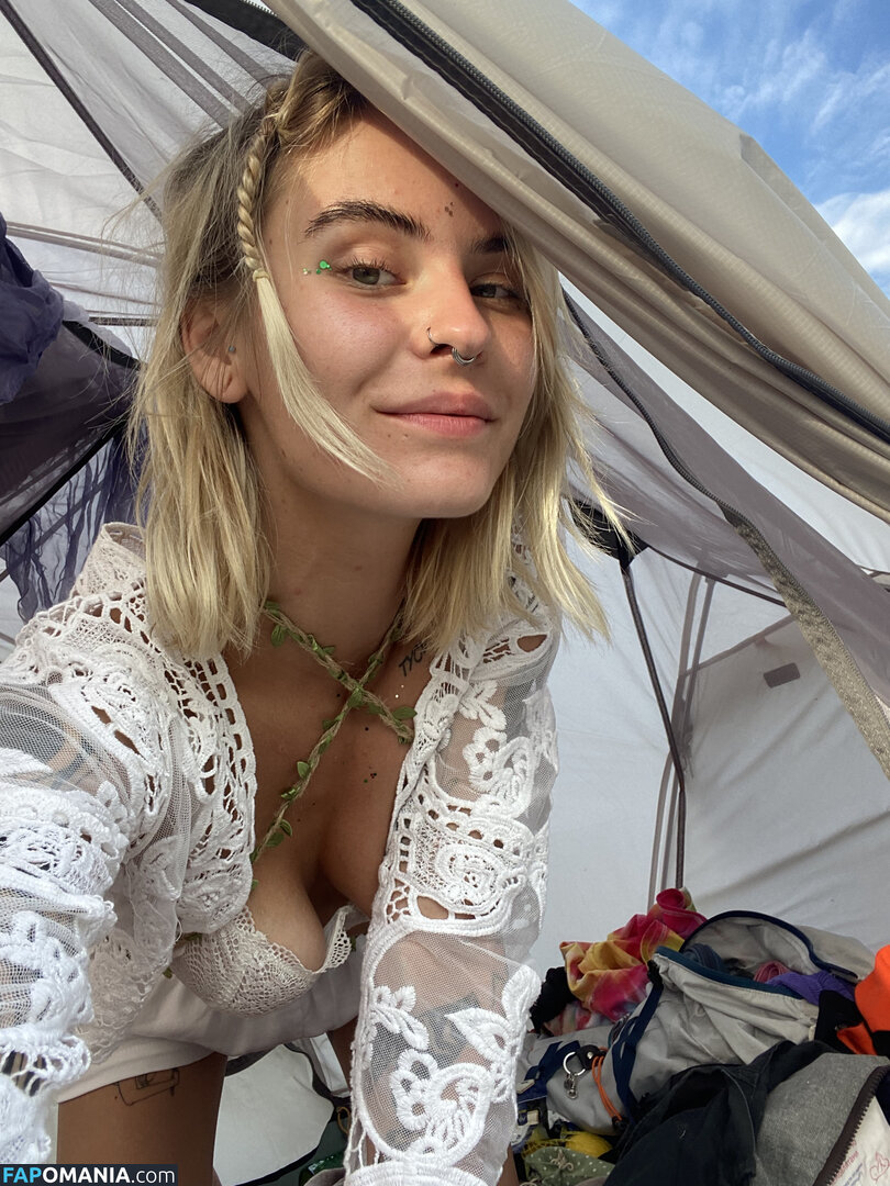 Eva Deli / Evadeli / Mariika / Mary Dryad / deli.eva / evadeli_ Nude OnlyFans  Leaked Photo #3