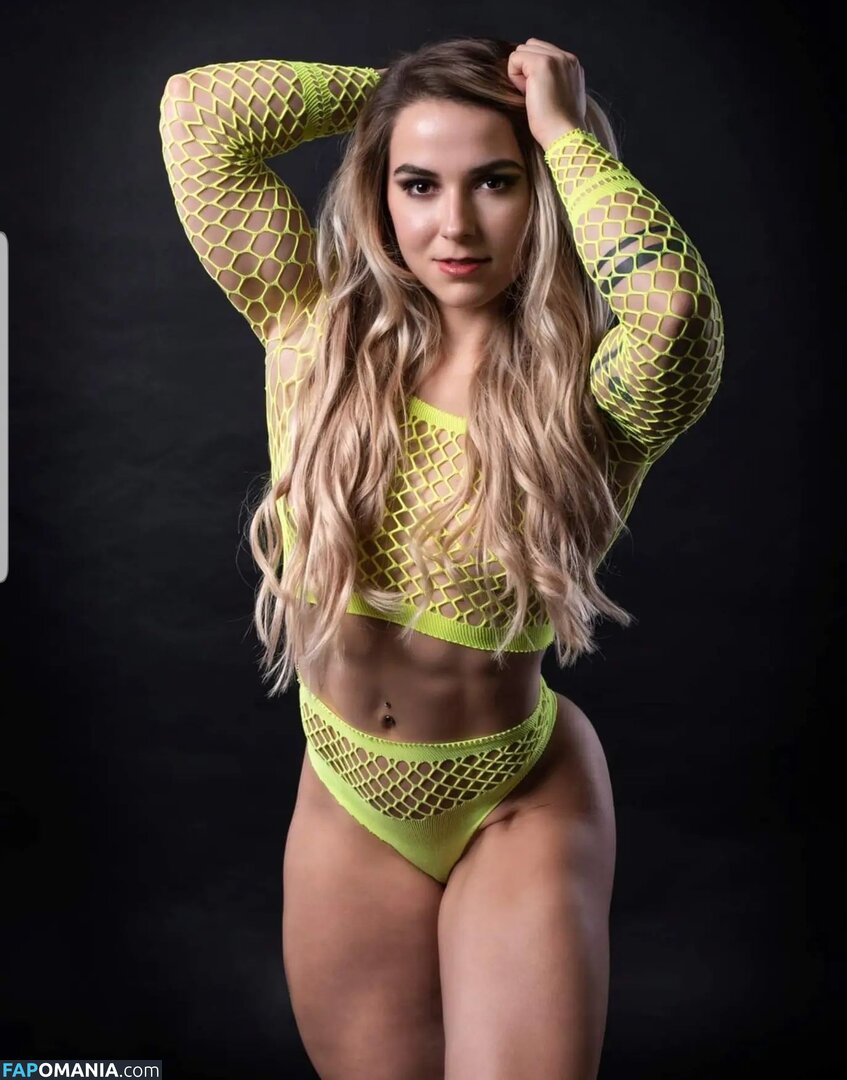 Eva Maes / crossfit_nurse / maeseva_ Nude OnlyFans  Leaked Photo #3