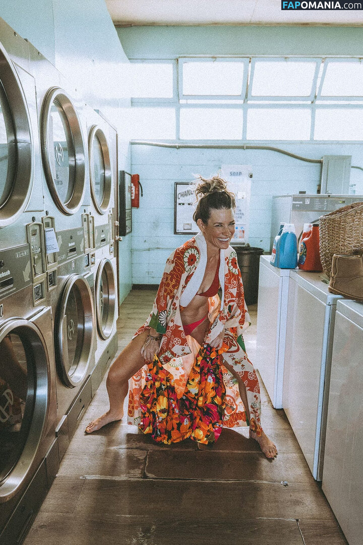 Evangeline Lilly / EvangelineLilly / evangelinelillyofficial / https: / lilyevangeline Nude OnlyFans  Leaked Photo #73