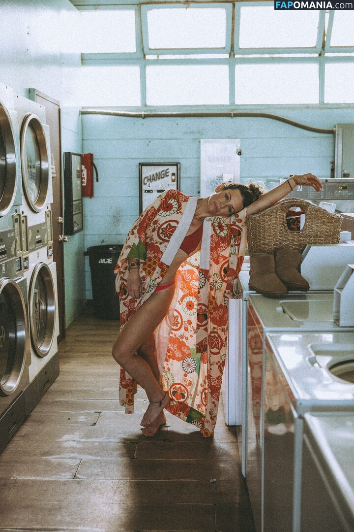 Evangeline Lilly / EvangelineLilly / evangelinelillyofficial / https: / lilyevangeline Nude OnlyFans  Leaked Photo #77