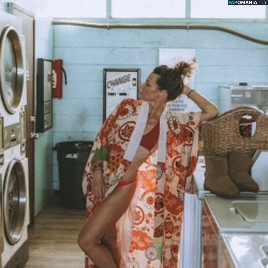 Evangeline Lilly / EvangelineLilly / evangelinelillyofficial / https: / lilyevangeline Nude OnlyFans  Leaked Photo #78