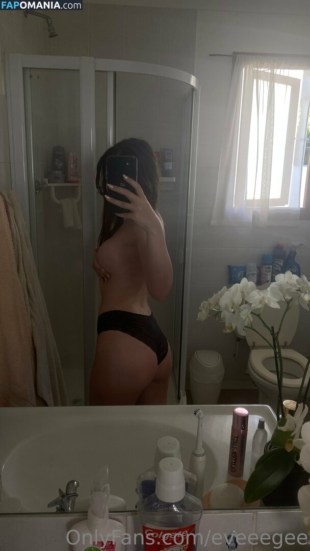 Eve Eveeegee / eveeegee Nude OnlyFans  Leaked Photo #18