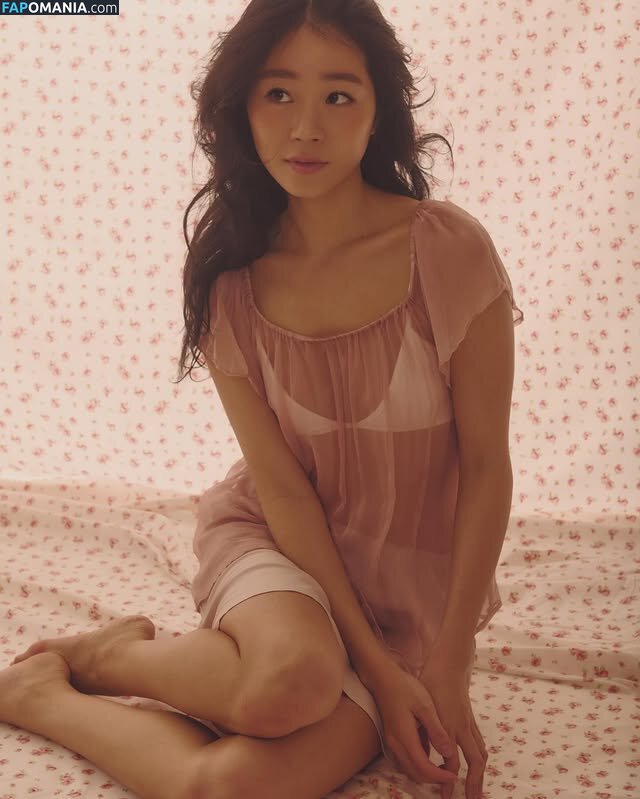 Evelyn Ha / eveee9 / hjevelyn Nude OnlyFans  Leaked Photo #13