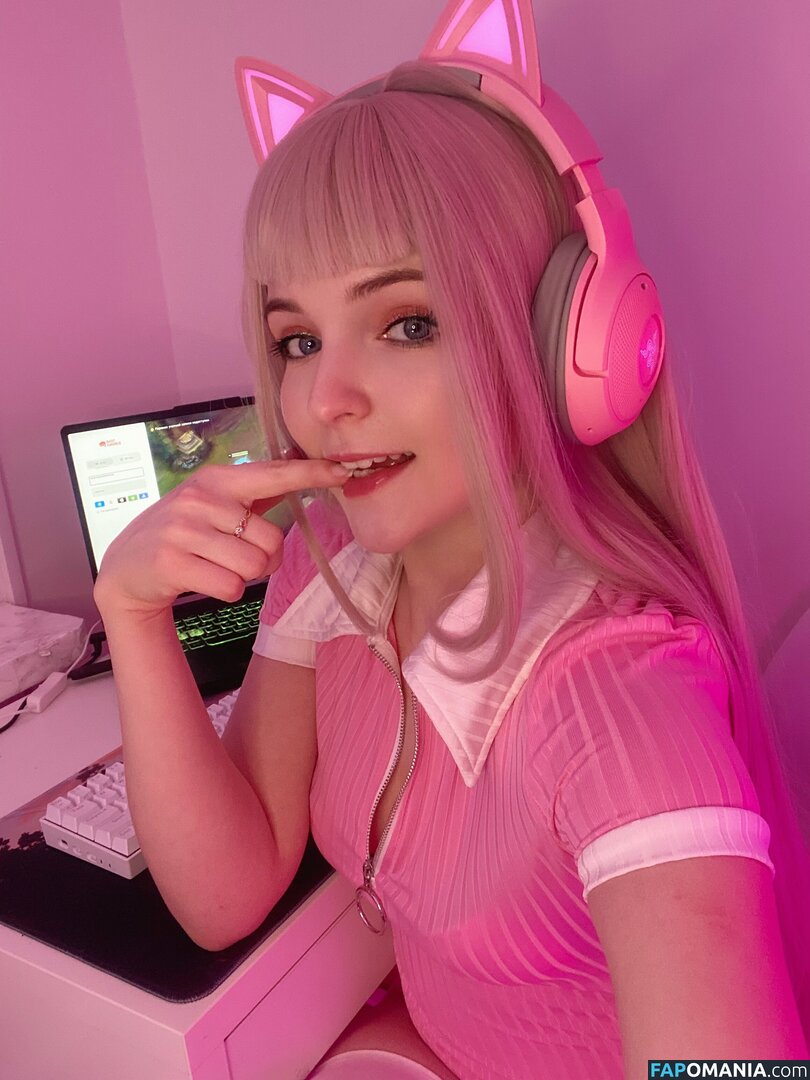 Evelynn / MagicalEvi / crohnssquare2 / evelyn.magical / https: / magicalevelynn Nude OnlyFans  Leaked Photo #5