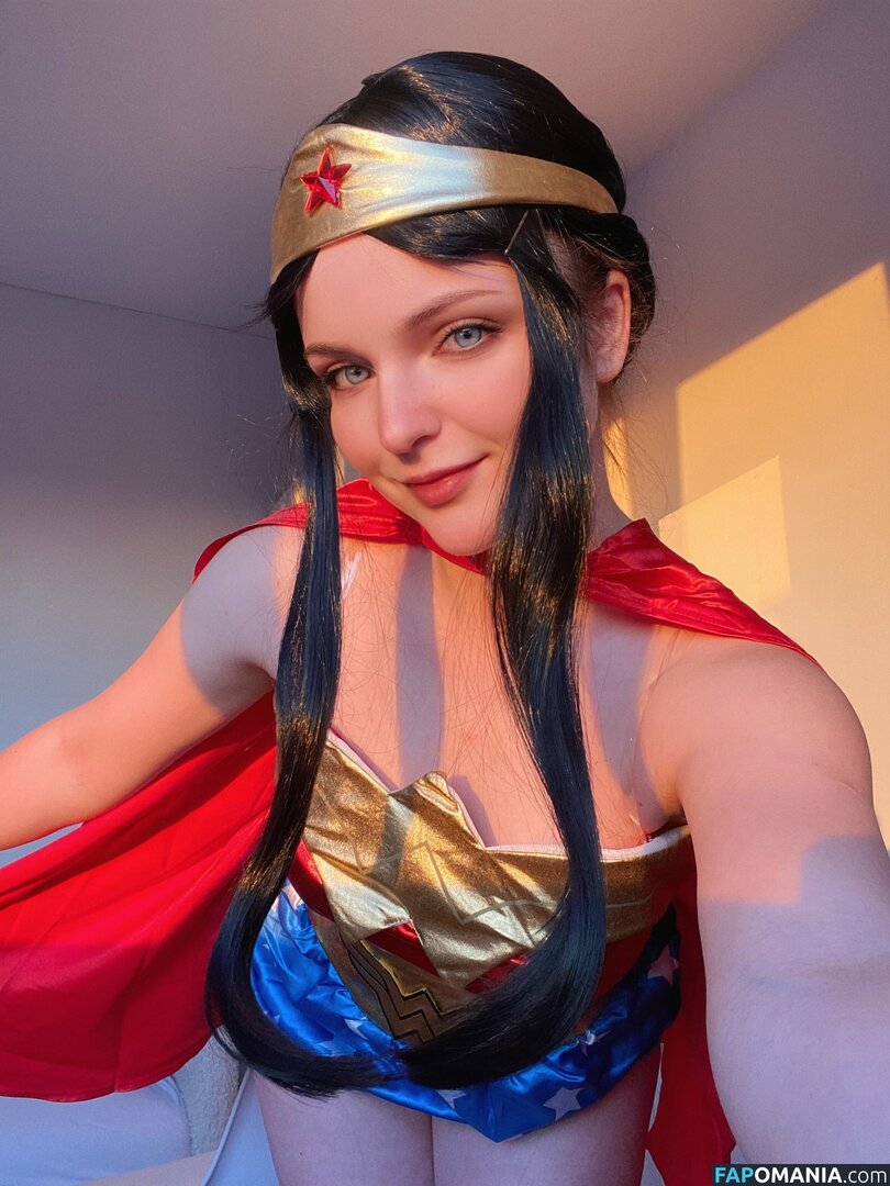 Evelynn / MagicalEvi / crohnssquare2 / evelyn.magical / https: / magicalevelynn Nude OnlyFans  Leaked Photo #6