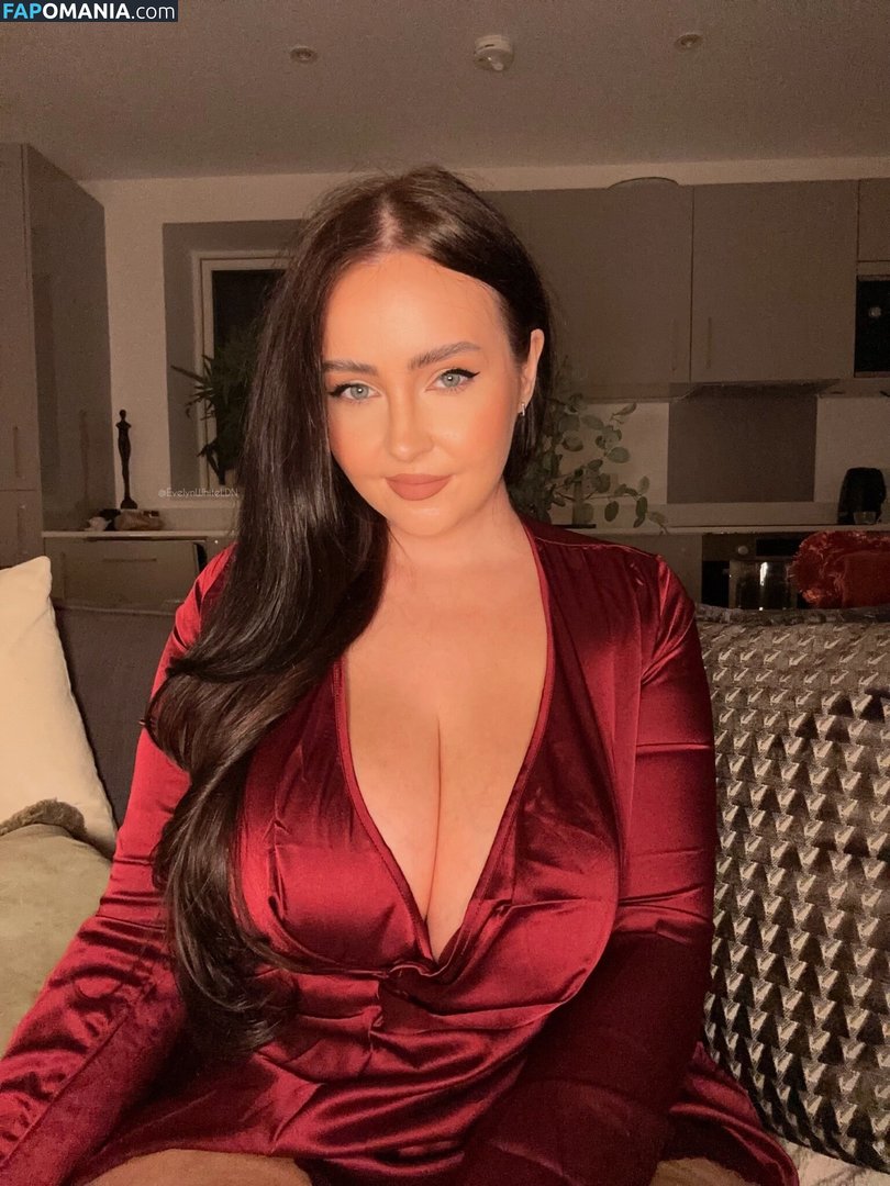 evelynwhite / evelynwhiteldn Nude OnlyFans  Leaked Photo #51