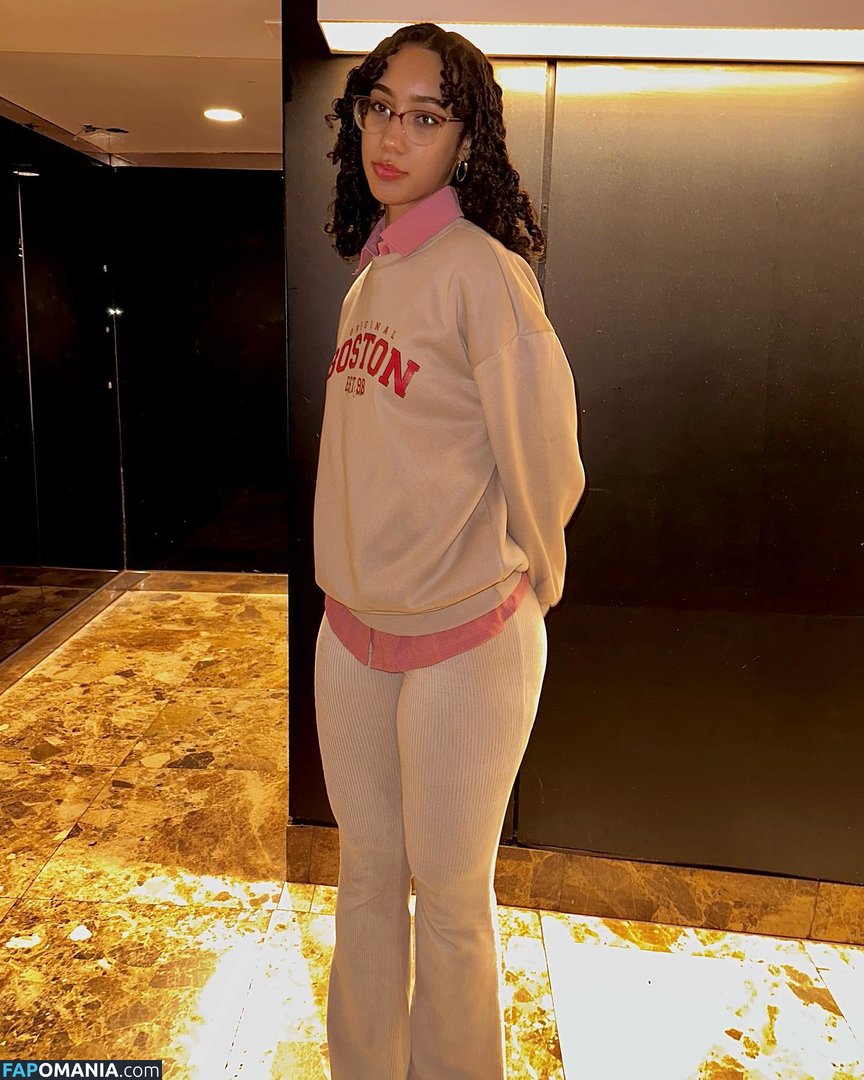 eliana / ewmxt / lalayravo / woahnatty Nude OnlyFans  Leaked Photo #10